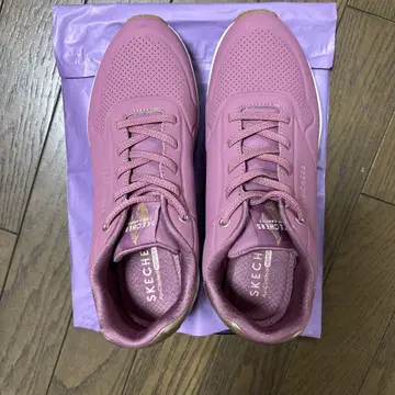 스케쳐스
