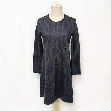 띠어리 울 혼방 핀스트라이프 긴팔 원피스 블랙 2