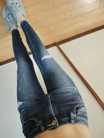 제이다 사이드 데미지 스키니 데님