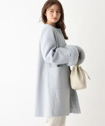 인덱스 퍼 탈부착 2WAY 컷 멜톤 롱 코트 스카이블루