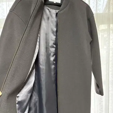 유나이티드 애로우즈 롱 코트 시착만 한 상품