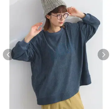 Lupilien 골지 기모 티셔츠 로고 자수 드로스트 풀오버 네이비