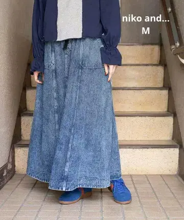니코앤드 벨트 모듬 플레어 스커트 데님 M