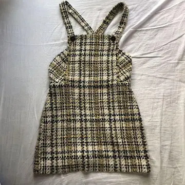 ZARA 트위드 패턴 오버롤 스커트
