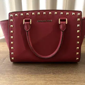 MICHAEL KORS 스터드 장식 빨간색 핸드백