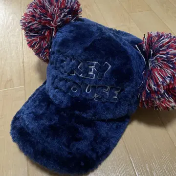 미키마우스 폼폼 포함 플리스 모자