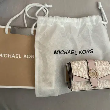 MICHAEL KORS 3단 폴더형 지갑 핑크 계열