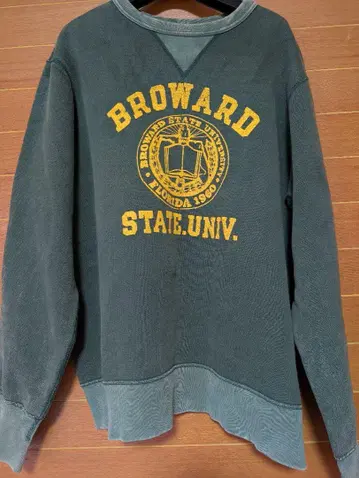 BARNS 맨투맨 BROWARD STATE.UNIV. L
