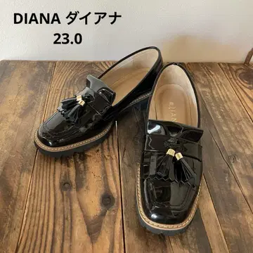 DIANA 다이애나 에나멜 태슬 로퍼 트랙 밑창 사이즈 23