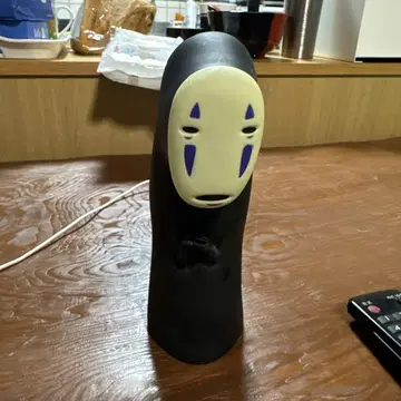 센과 치히로의 행방불명 카오나시 저금통 피규어 지브리
