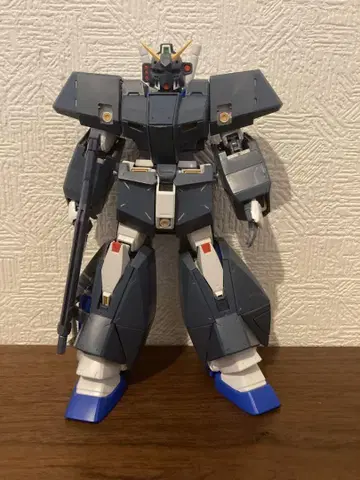 반다이 MG 건담 NT-1 ver.2.0