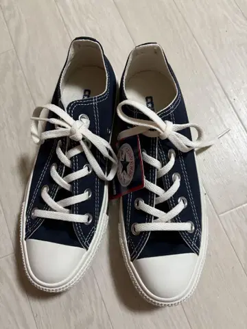 미사용 새상품 CONVERSE 올스타 네이비 스니커즈