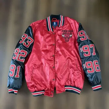 CHICAGO BULLS 바시티 자켓 빨검 L