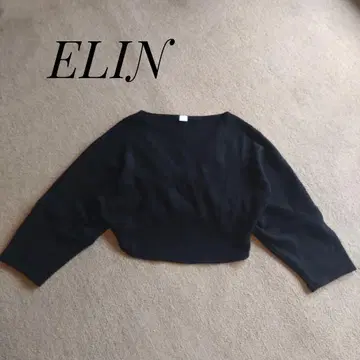 새상품급 ELIN 크롭 니트 긴팔 백 디자인