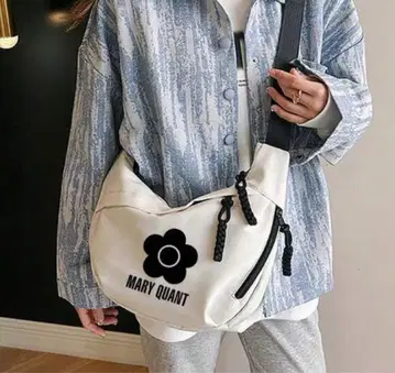MARY QUANT 숄더백 화이트