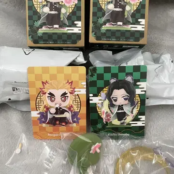 팝마트 POPMART 귀멸의 칼날 렌고쿠 쿄쥬로 코쵸우 시노부 시크릿