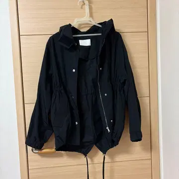 chico 블랙 후드 부착 점퍼 윈드브레이커
