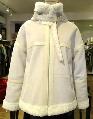 THOMAS MAGPIE 무스탕 코트