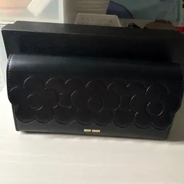 MARY QUANT 블랙 가죽 장지갑