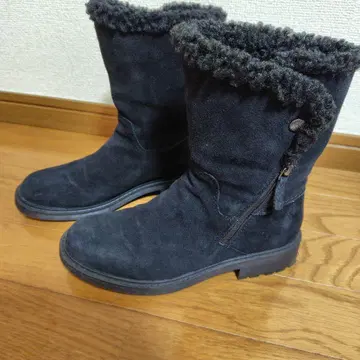 Clarks 블랙 퍼 포함 숏부츠