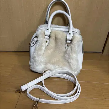 [ 새상품급 ] 다이애나 숄더백 2way 보아 퍼 백 보스턴