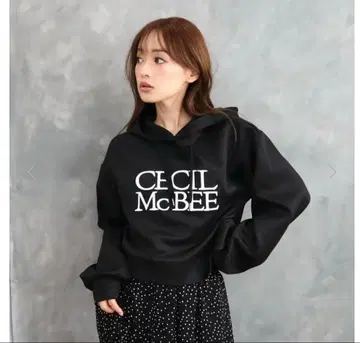 CECIL McBEE 블랙 후드티
