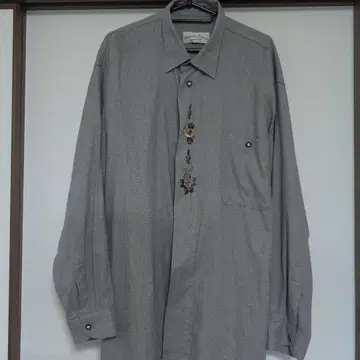 Augustin Fashion 그레이 자수 티롤리안 셔츠 구제 의류