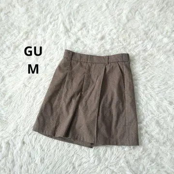 GU 브라운 베이지 박스 턱 숏팬츠 M