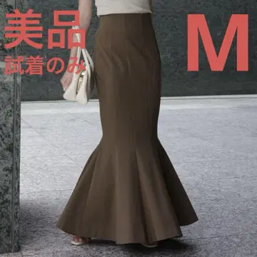새상품급 시착만 한 상품 anuans 패널 플레어 컷 스커트 카키 M
