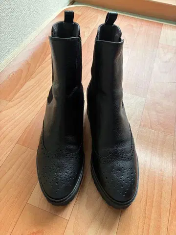 [ DIANA 다이애나 ] 사이드 고어 부츠 23.5cm