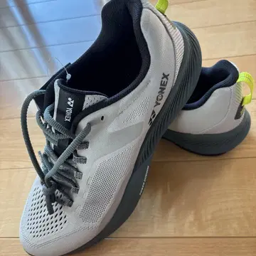 요넥스 세이프런 핏 조그 러닝화 28cm