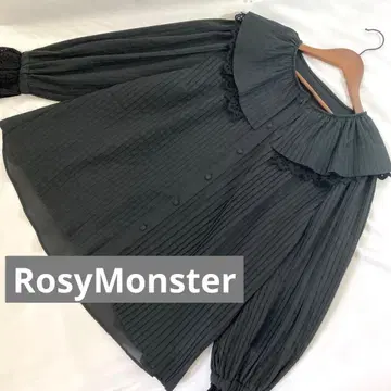 로지몬스터 빅 칼라 플리츠 레이스 블라우스 블랙