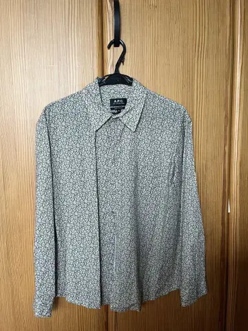 A.P.C. 꽃무늬 긴팔 셔츠