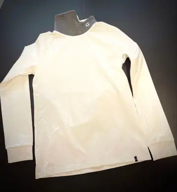 테일러메이드 모크넥 셔츠 화이트