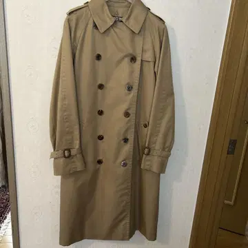 Aquascutum 베이지 트렌치코트