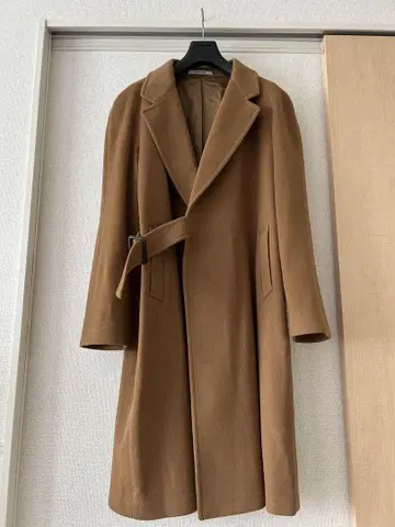 거의 새상품 TAGLIATORE 캐시미어 울 코트 벨트 포함 사이즈 50