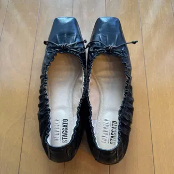 STACCATO 블랙 플랫슈즈 24.5cm