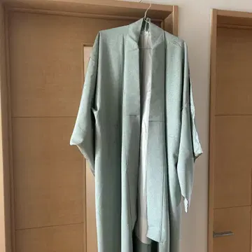 연한 녹색 이로무지 기모노