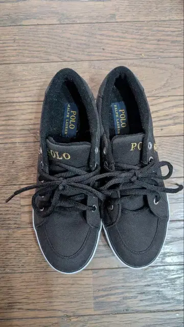 Polo 블랙 스니커즈