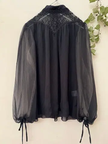 타다시 쇼지 블라우스