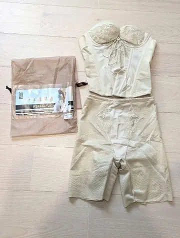 SQRE BEAUTE 스큐레 보테/브라이덜 이너 C70