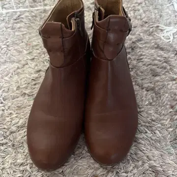 사야 부츠 덤으로 사야 샌들
