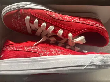 Puma 반다나 패턴 레드 스니커즈