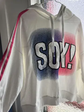 PREGA 후드 부착 후드티