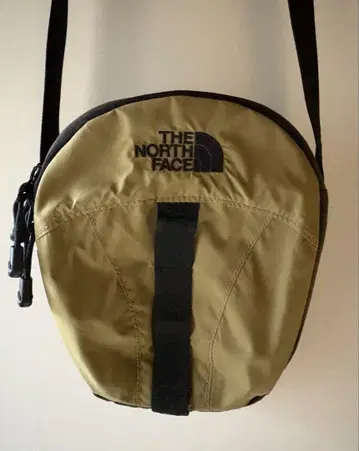 THE NORTH FACE 숄더백 올리브