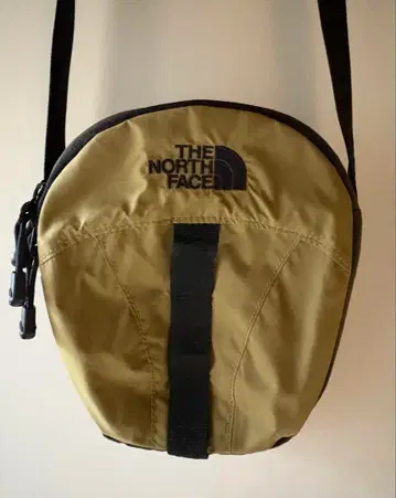 THE NORTH FACE 숄더백 올리브