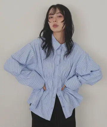 LIAN 셔링 뷔스티에 디자인 셔츠