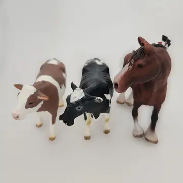 Schleich 홀스타인 소 말 피규어 3체 세트