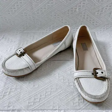 마가렛호웰 아이디어 화이트 로퍼 24.5 가죽 신발 펌프스