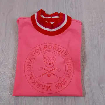 마크앤로나 2024년 서클 스컬 로고 모크넥 T 핑크 38